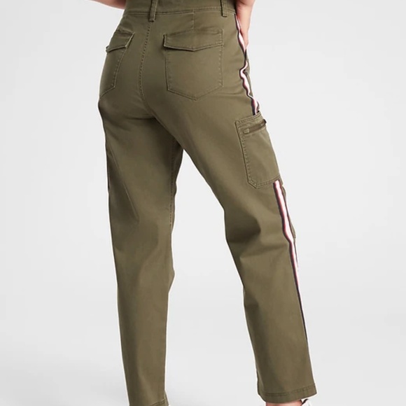 Athleta Summit Cargo Pant Olive Green 10 Side Stripes Multi Pockets Utility - Picture 2 of 12